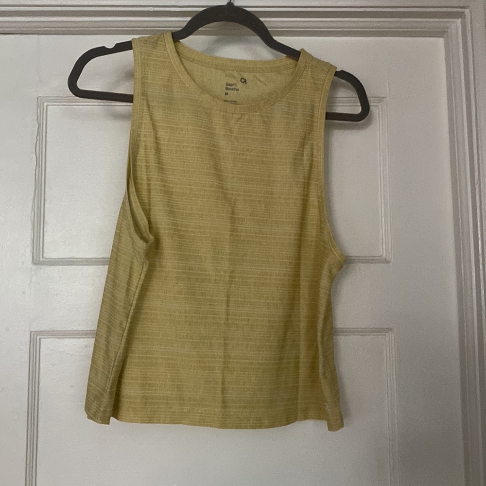 GapFit Breathe size medium yellow stripped tank.
